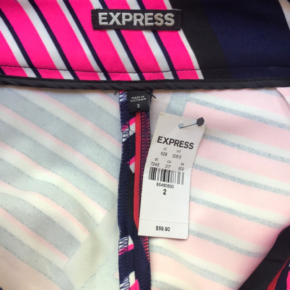 Express shorts size 2 - Picture 4 of 4